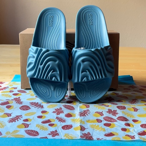 💙 SALEHE BEMBURY X CROCS THE POLLEX SLIDE  💙 NWT 💙 - Picture 5 of 16